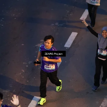 Runner Photo 8190686