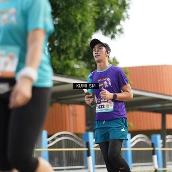 Runner Photo 8190703