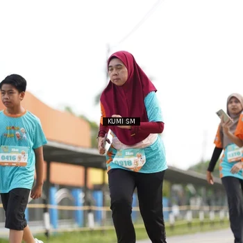 Runner Photo 8190711
