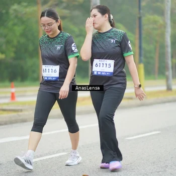 Runner Photo 8190744