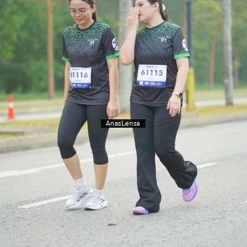 Runner Photo 8190747