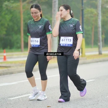 Runner Photo 8190750