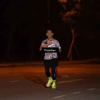 Runner Photo 8190800
