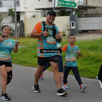 Runner Photo 8190802