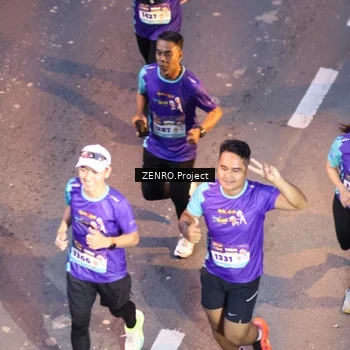 Runner Photo 8190826