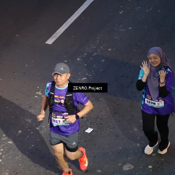 Runner Photo 8190844