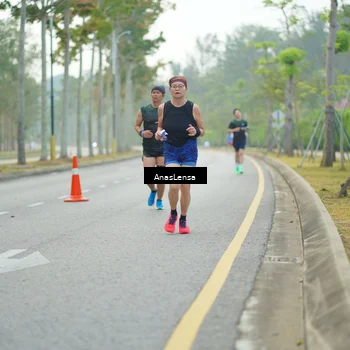 Runner Photo 8190873
