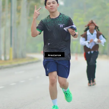 Runner Photo 8191200