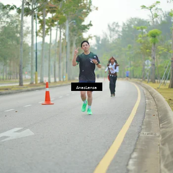 Runner Photo 8191213