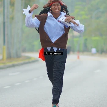 Runner Photo 8191378