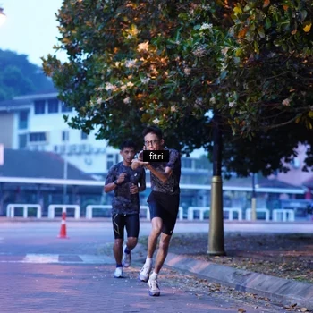 Runner Photo 8192000