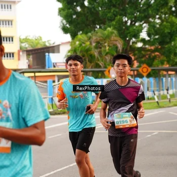 Runner Photo 8192858
