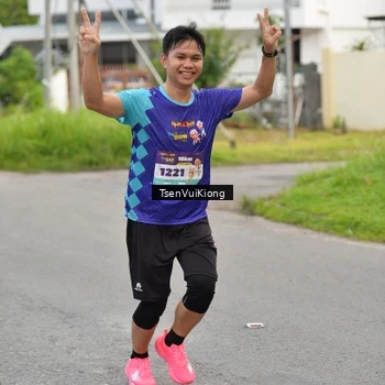 Runner Photo 8192859