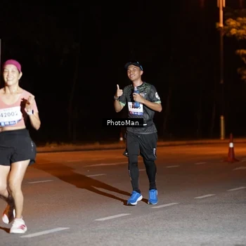 Runner Photo 8192896