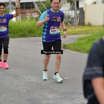 Runner Photo 8192902