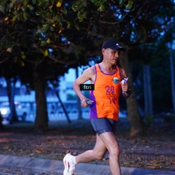 Runner Photo 8192944