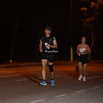 Runner Photo 8192973