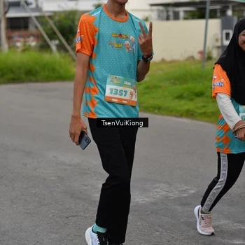 Runner Photo 8193015