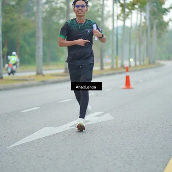 Runner Photo 8193154