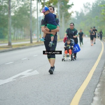 Runner Photo 8193470