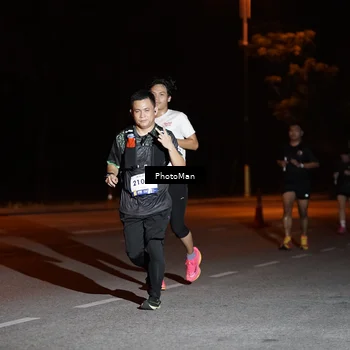 Runner Photo 8193873