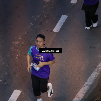 Runner Photo 8194024