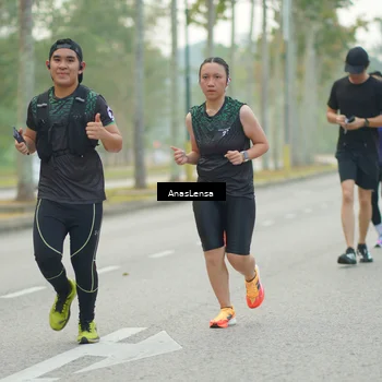 Runner Photo 8194042
