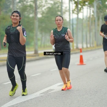 Runner Photo 8194071