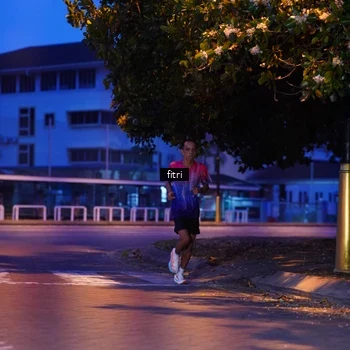 Runner Photo 8194114