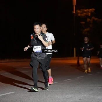 Runner Photo 8194162