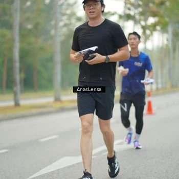 Runner Photo 8194190