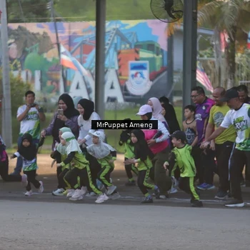 Runner Photo 8194259