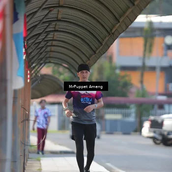 Runner Photo 8194354