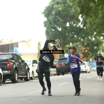 Runner Photo 8194398