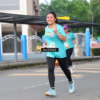Runner Photo 8194436