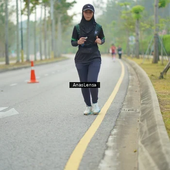 Runner Photo 8194543