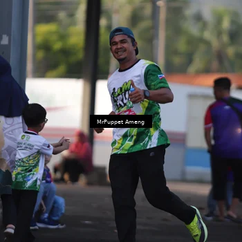 Runner Photo 8194651