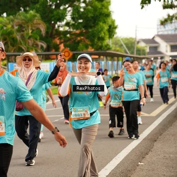 Runner Photo 8194672