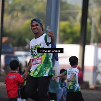 Runner Photo 8194673