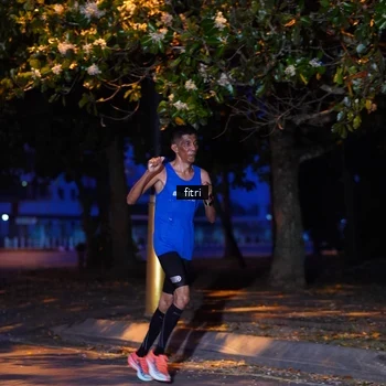 Runner Photo 8194757