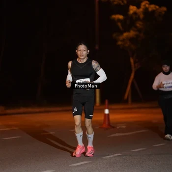 Runner Photo 8194827