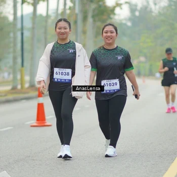 Runner Photo 8194845