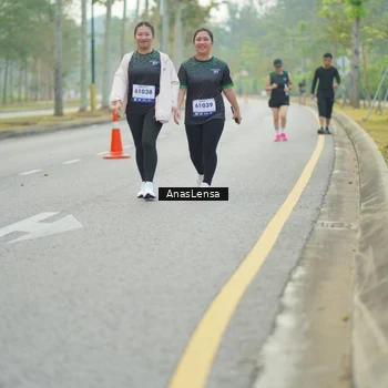 Runner Photo 8194851
