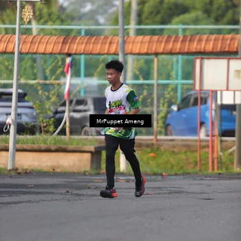 Runner Photo 8194896