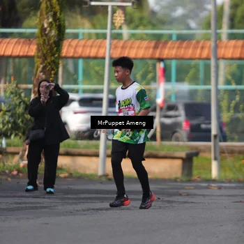 Runner Photo 8194900