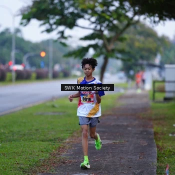 Runner Photo 8194907