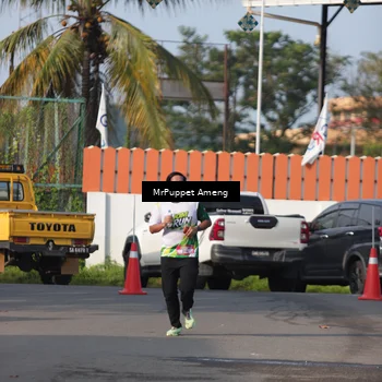 Runner Photo 8194946