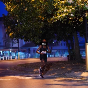 Runner Photo 8194947