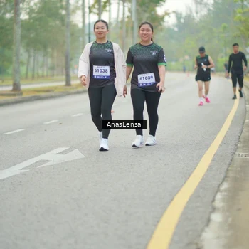 Runner Photo 8194966