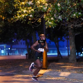 Runner Photo 8194968